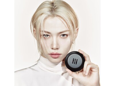 【HERA】一日中、毛穴レス極薄ブラー肌がつづく、新感覚*1 パウダーinクッション〈ブラック クッショ...