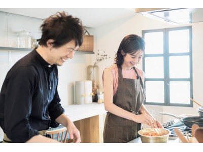 #STAY KITCHENを前向きに！ 高垣麗子×コウケンテツの料理特集が必読の『STORY』9月号が7月31日（金）発売