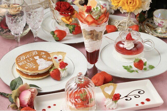 童話の世界で味わう、甘く華やかな冬の余韻。「美女と野獣の苺フェア2026」開催