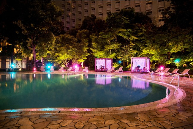 yOhvXzeVցzzIȃiCgv[ŃfBYj[fӏ܁uFOREST POOLS`f̃vZXiCg`supported by OUTDOOR THEATER JAPANvJ