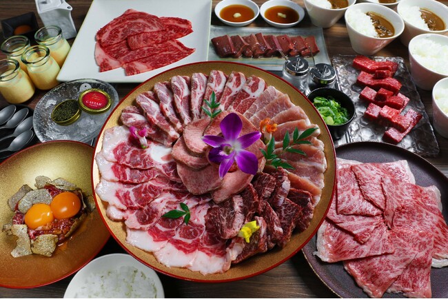 ～大人たちに捧ぐー遊び心もごちそう！『大門コース』で究極の肉体験を～　〇〇〇〇すれば〇人分がタダになるサービスも！