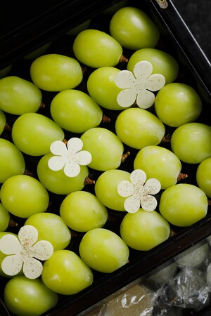 【アマン東京】自社契約農園で育てるシャインマスカットを堪能する秋のデザートメニューのご案内