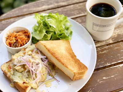フレンチシェフ柏原敏宏さんプロデュース 代官山モンキーカフェ「珈琲と一緒に食べたいサンドイッチ」開始！