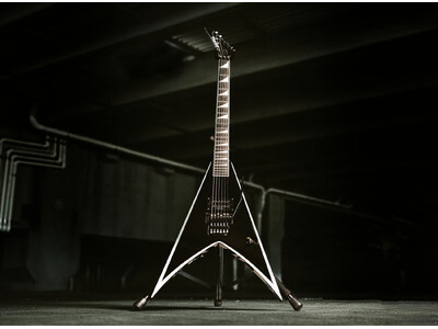 【Jackson】Limp Bizkitの先駆的なギタリスト、ウェス・ボーランド初のシグネイチャーモデル『Pro Series Signature Wes Borland King V(TM) KV』を発表