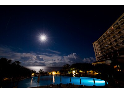 【ホテル日航アリビラ】夜行性の海の生き物を観察するナイトリーフトレイル「イジャイ」を開催