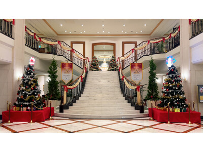 【ホテル日航プリンセス京都】3Dホログラムを使用したクリスマスディスプレイがロビーに登場