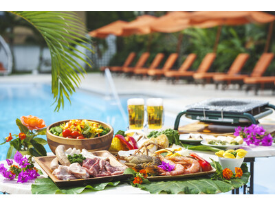 首里の丘を吹き抜ける風と、緑に囲まれたガーデンプールで味わう夏季限定「プールサイドディナーバーベキュー」4月24日より開催