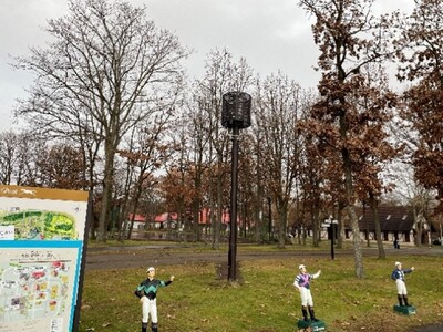 �k�C���E�m�[�U���z�[�X�p�[�N�ɑ��@�\�|�[���u�݂炢�|�[���v������