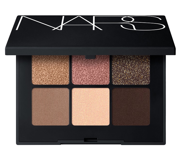 多数のアワードを受賞した「NARS ヴォワヤジュール アイシャドーパレット」が本日復刻発売！