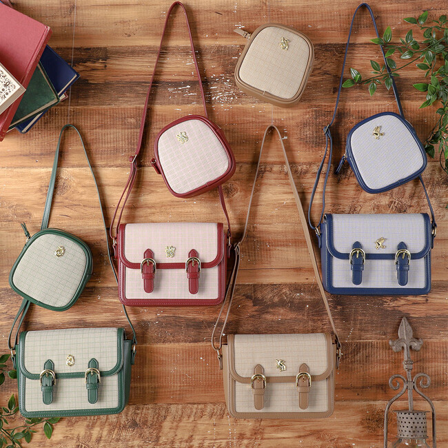 u@[hiWizarding WorldjṽItBViun[E|b^[@}zEhRvɂāA4̃C[WJ[ꂽobOƃ|[`u`FbNV[YvVI