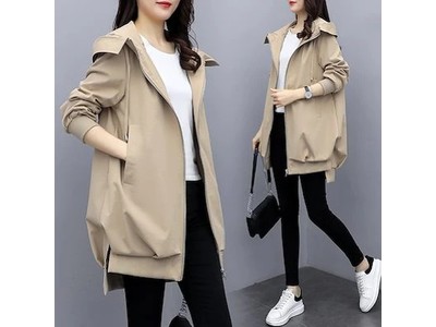 【Qoo10 Fashion Trend Report アウター ＃2】季節の変わり目に重宝(ハート)  定番のマウンテンパーカーなど人気アイテムをチェック！