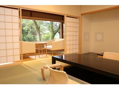 【奈良・春日奥山 月日亭】離れ「桜の間」を和モダンな客室へリニューアル
