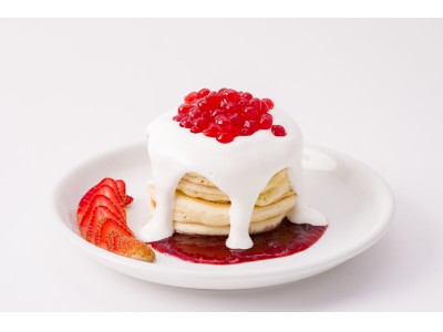 ストロベリー風味のタピオカを使用したタピオカパンケーキが大阪のカフェに期間限定で登場！マンゴー・抹茶・ミルクティー味も同時に発売決定
