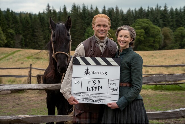 �u�A�E�g�����_�[�v�t�@�C�i���V�[�Y�����J�g���[�i�E�o���t & �T���E�q���[�A�� �C���^�r���[����