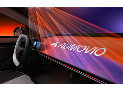 AUMOVIO�̃v���W�F�N�V�����\�����[�V�����A�R�b�N�s�b�g���L�����o�X��