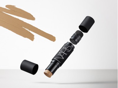 VELVET MATTE FOUNDATION STICK　2017年10月20日（金）新発売