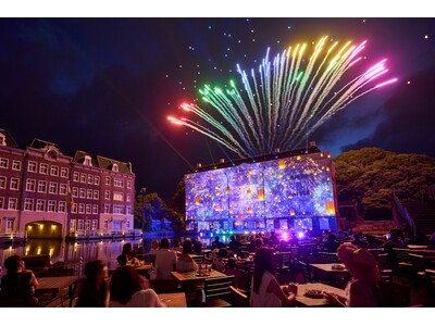 昼は噴水と解放的なリゾートプールで興奮！夜は感動の「スペクタクルランタンナイトショー」に思わず涙。『スペ...