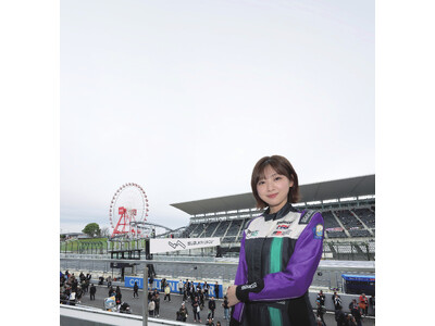 「月刊auto sport」最新2024年12月27日発売号で日向坂46 富田鈴花さんのロングインタビューを掲載。