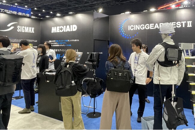 「ペルチェ×水冷」独自構造のワーカー向け冷却服　昨年の展示会での好評を受け、労働現場の熱中症対策提案を強化