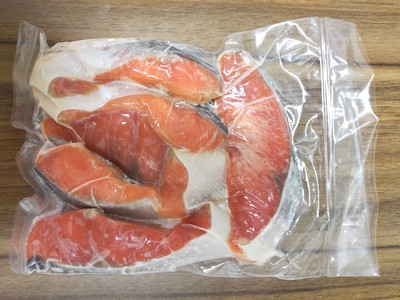 プラスチック使用量を50%削減可能！冷凍の食品真空包装用チューブフィルム「ピュアラップ（R）FS35Nタイプ ＆ FS40Nタイプ」食品業界にて採用拡大中