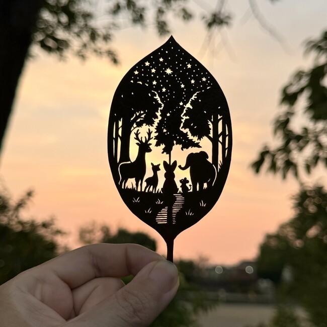 季節の彩り 二十四葉 トップアート 青葉園】 四季折々の花が彩る風景と、季節ごとに表情を変える