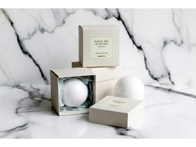大人の夜を整える。天然精油100％「ホワイトティー＆タイム ナチュラル」アロマバスボム新発売
