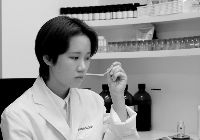 プロモツール、調香師育成コース第2期生として箕輪奈緒の採用を決定