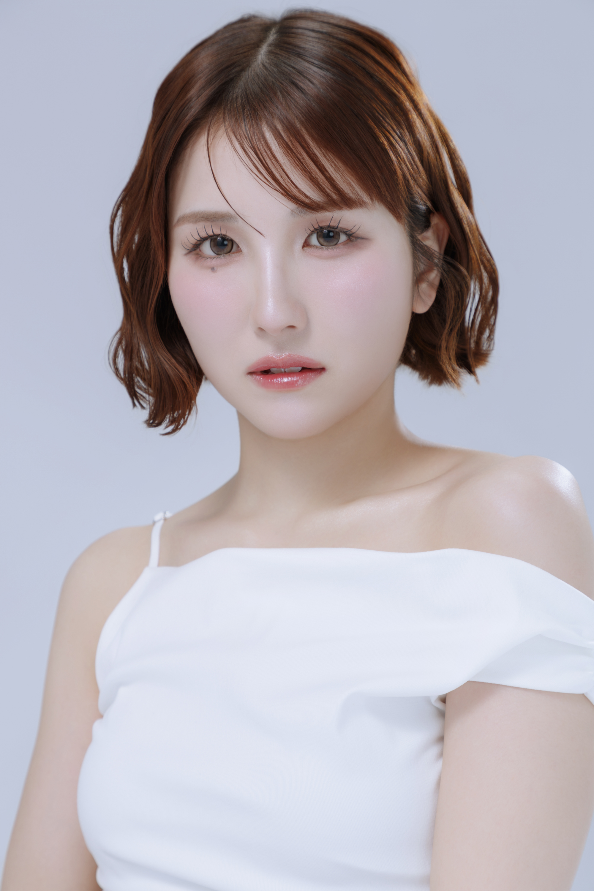 “薬剤師資格保有”の美容インフルエンサーなぎ氏と専属エージェント契約を締結！さらなる美容発信の強化をサポート。