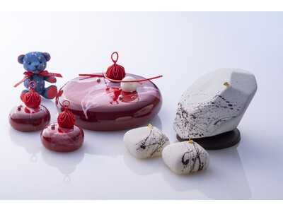 2025 年のクリスマスケーキの販売を開始　輝く宝石とクリスマスオーナメントをイメージした新作ケーキコレクションで華やかに