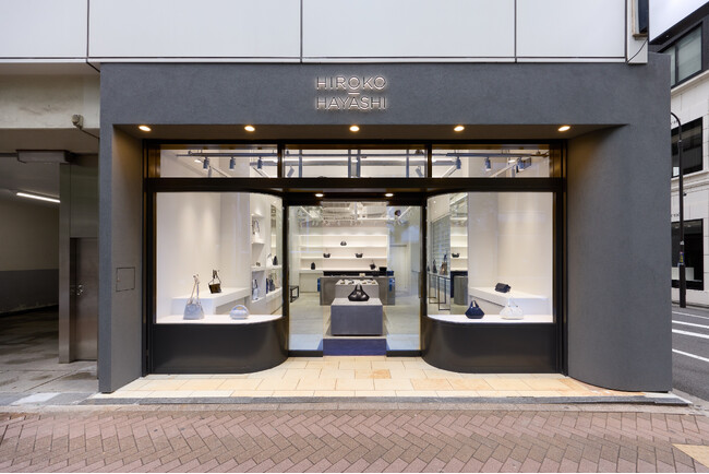 【HIROKO HAYASHI】銀座店オープン1周年を記念したキャンペーンを開催