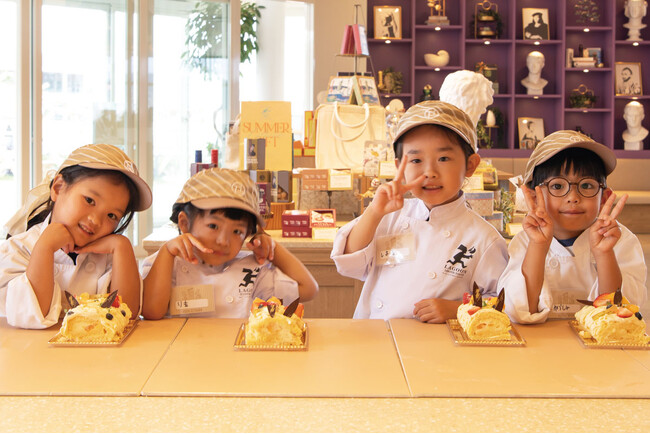 夏休みの思い出に♩キッズパティシエ体験が出来るTOOTH TOOTHのスイーツ作りイベント『KIDS KITCHEN』2025年8月に開催！マリンピア神戸「LAGOON TOOTH TOOTH」にて。
