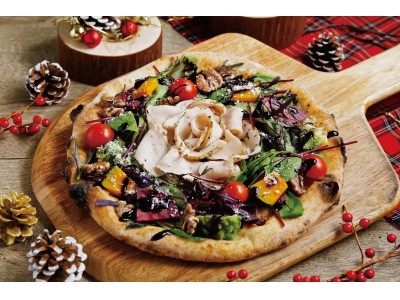 クリスマスリースのように華やか！薪窯で焼き上げる”ローストチキン＆彩り野菜”のクリスマスピッツァが登場！マリンピア神戸のピッツァレストラン「LOCHE MARKET STORE」から期間限定販売。