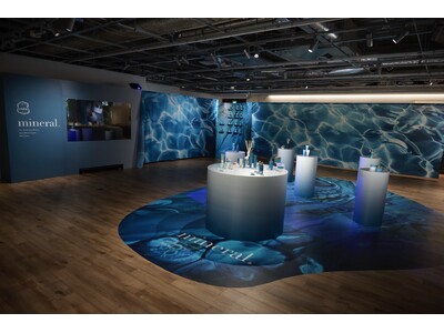 ラリン ジャパン日本上陸15周年を記念した展示会を開催
