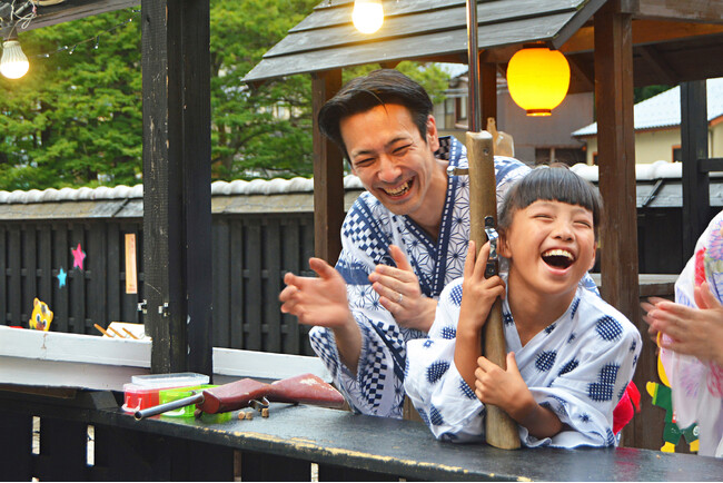 家族旅行の決定版！加賀・山中温泉【夏得ファミリー】縁日、花火、渓流釣りなど 8つのキッズ特典 × 夕食時フリードリンク