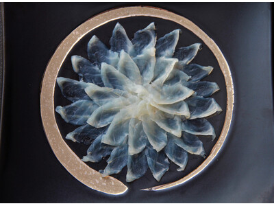 徳島・鳴門温泉 【淡路島3年とらふぐ会席】てっぴ、てっさ、焼ふぐ、唐揚、てっちり、雑炊、鳴門海峡育ちのブランド極上ふぐ尽くし