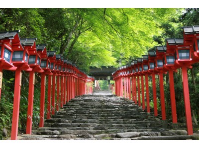 グランドプリンスホテル京都　「貴船神社で縁結びのご祈祷付き　パワースポットで癒される女子旅宿泊プラン」を販売