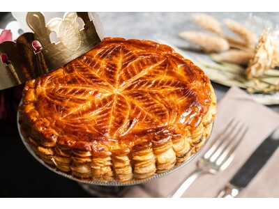 【新横浜プリンスホテル】若手女性パティシエがレシピを考案し、グランプリを獲得した「ガレット・デ・ロワ～いちじくとクルミのキャラメルダマンド～」を販売