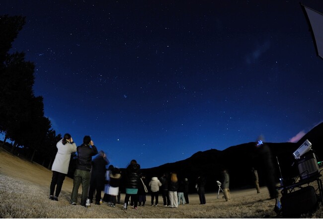 【大箱根カントリークラブ】ゴルフ場で夜間の利活用星のソムリエ（R）と楽しむ　早春の星空観察会を開催