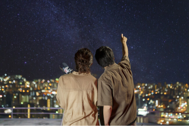 【札幌プリンスホテル】地上107m屋上ヘリポート「Prince ROOFTOP360」で一日限定天体観測イベントを開催