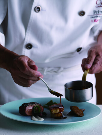 【グランドプリンスホテル広島】ホテルシェフの力を結集させた一夜限りのグルメイベント「シェフたちの美食の夕べ」を開催