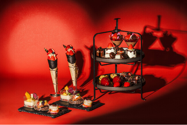 【東京ベイ潮見プリンスホテル】赤い艶めくいちご×黒い芳醇ショコラの贅沢ティータイム「いちごバレンタインアフタヌーンティー～Rouge et Noir～」を販売