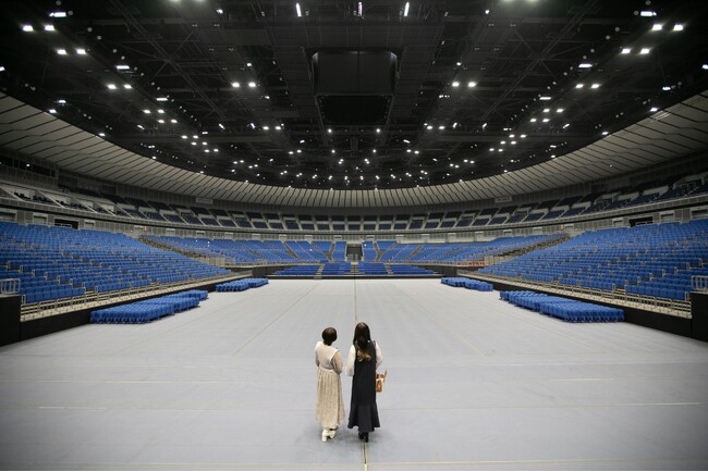 【新横浜プリンスホテル】“推しのアーティストが見ていたあの景色”を体験!「横浜アリーナバッグヤードツアー付き宿泊プラン」を販売