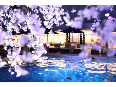 神戸みなと温泉 蓮　夜桜満開！KOBEで「SAKURAナイトプール」　待望の貸し切りプランで絶景を独占！