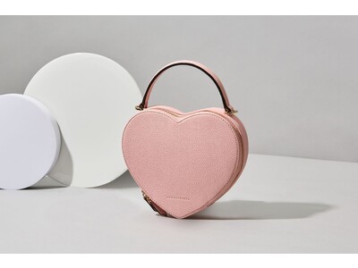 【2時間で即完売】大人気のアリア ハートバッグから春限定カラー「サクラピンク」が登場。ECにて数量限定発売。