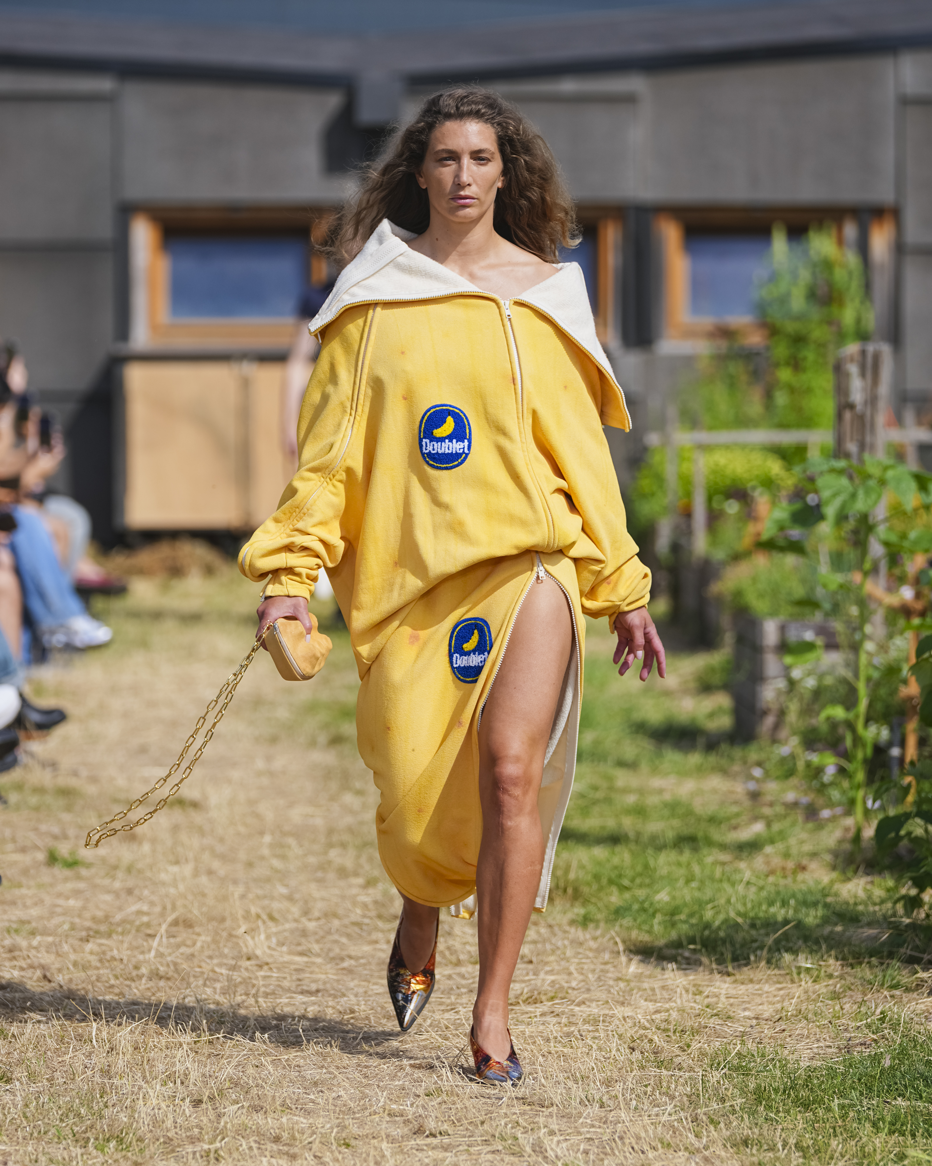 doublet 2026年春夏コレクションに、サステナブル素材「BANANA CLOTH」登場