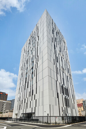 当社初のデータセンター「オプテージ曽根崎データセンター」竣工