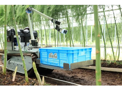 国内初！inahoがRaaSモデルで自動野菜収穫ロボットのサービス提供を開始