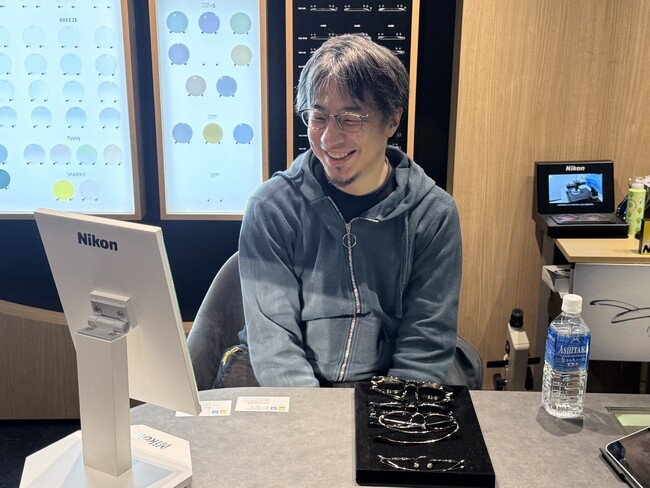 ひろゆき氏、裸眼視力は約0.1 - 測定でわかった“日常の視界”