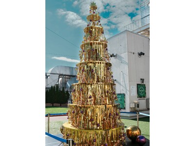 屋上に京都らしさあふれる《北山杉のオーナメント》を使ったツリーが登場！大丸京都店