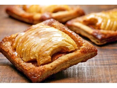 ★【大丸梅田店5月１日限定】ふわっ！ザクッ！青森から焼きたての「アップルパイ」が飛行機に乗って大阪へ！大丸梅田店で午後2時から販売します！～「A！Premium」売場直行便～